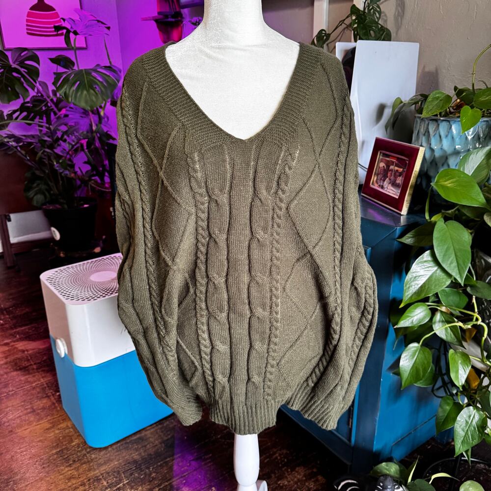 Plus Size Green V-Neck Batwing Sleeve Sweater‎ 2XL